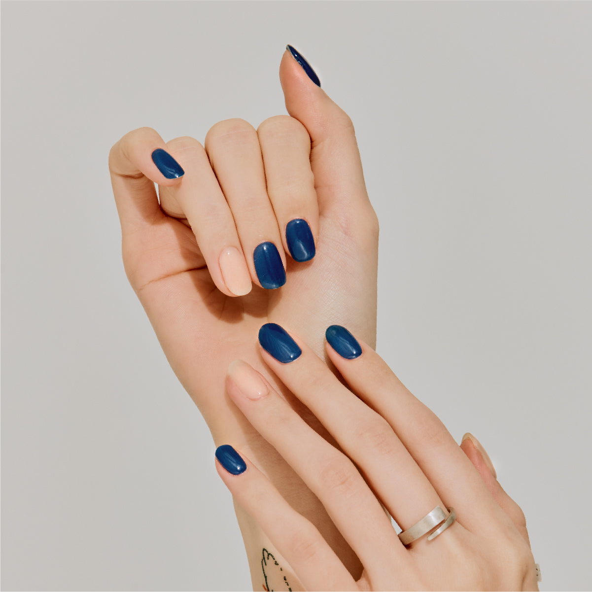 Midnight - ælina nail