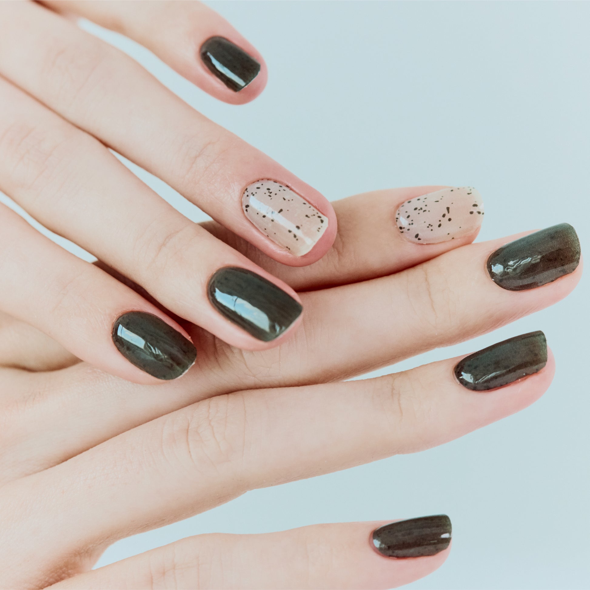 Cookies & Cream - ælina nail