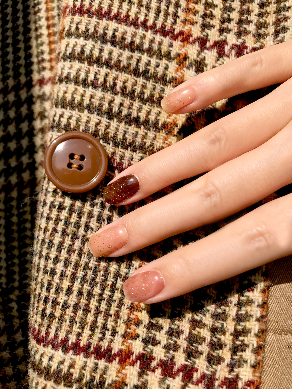 Earthy - ælina nail
